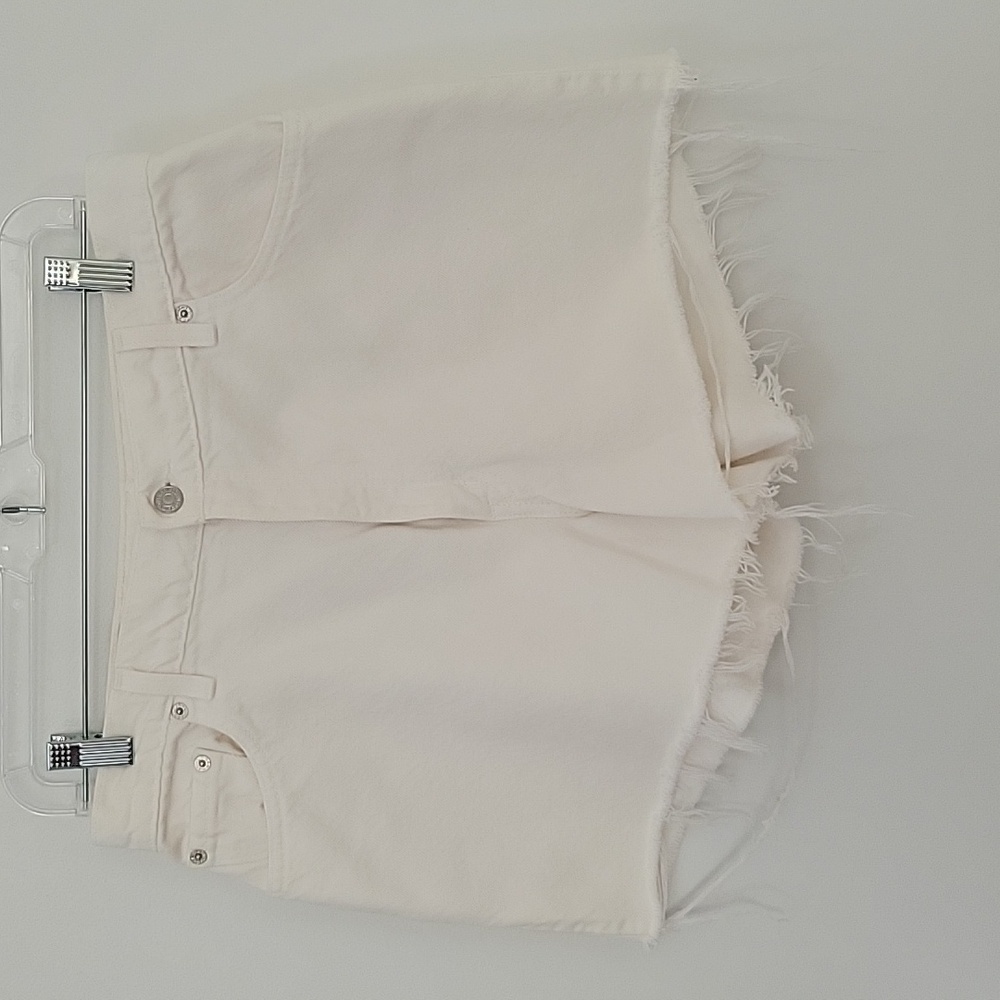 Levi's 550 White Shorts, Size 14